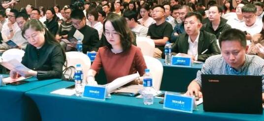 對于工業(yè)設(shè)計學(xué)生來說錯過了前兩屆，但不能錯過第三屆的展覽會