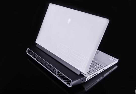 游戲本的工業(yè)設(shè)計(jì)，公司旗艦-ALIENWARE AREA-51M評(píng)測(cè)