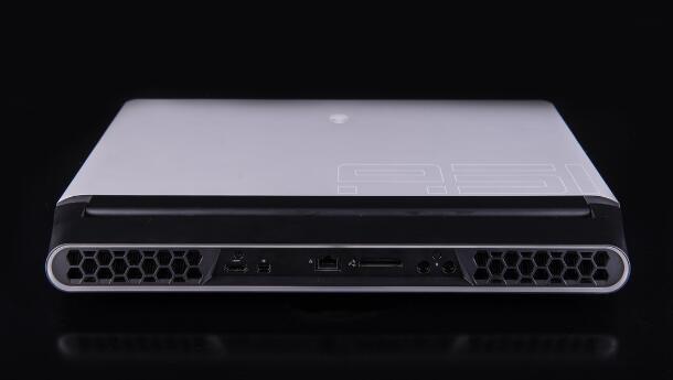 游戲本的工業(yè)設(shè)計(jì)，公司旗艦-ALIENWARE AREA-51M評(píng)測(cè)